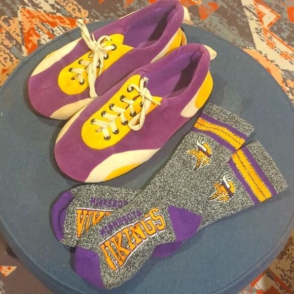 Vintage NFL MINNESOTA VIKINGS Socks & shoe slippers - Picture 1 of 6